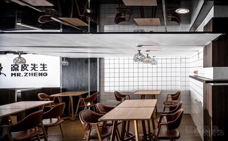 深圳沙尾餐飲裝修設(shè)計(jì)公司案例餐桌餐椅