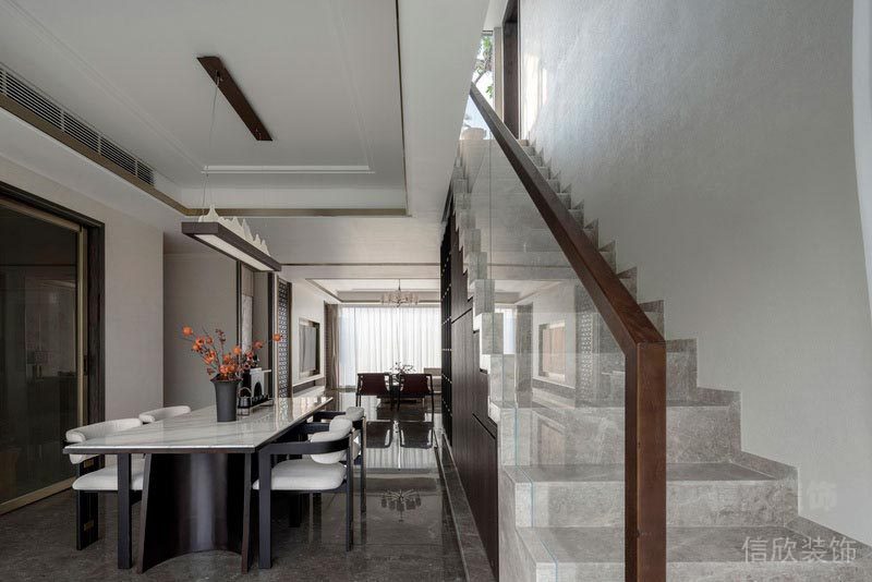 大理石玻璃半墻隔斷階梯效果圖就餐區(qū)裝修