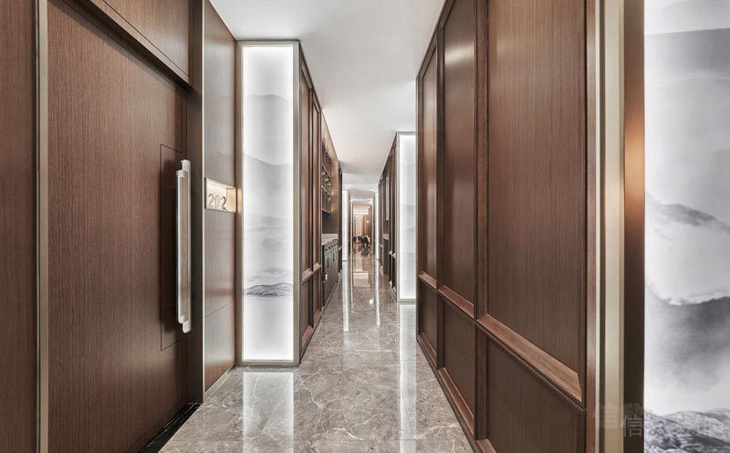 深圳科技園餐飲裝修設(shè)計(jì)案例 走廊