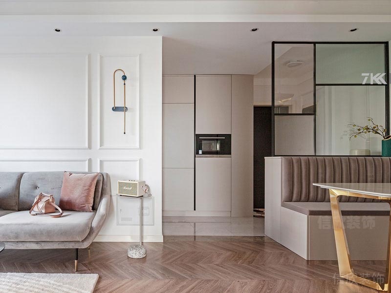 深圳市福田區(qū)新洲富通九曜公館客廳