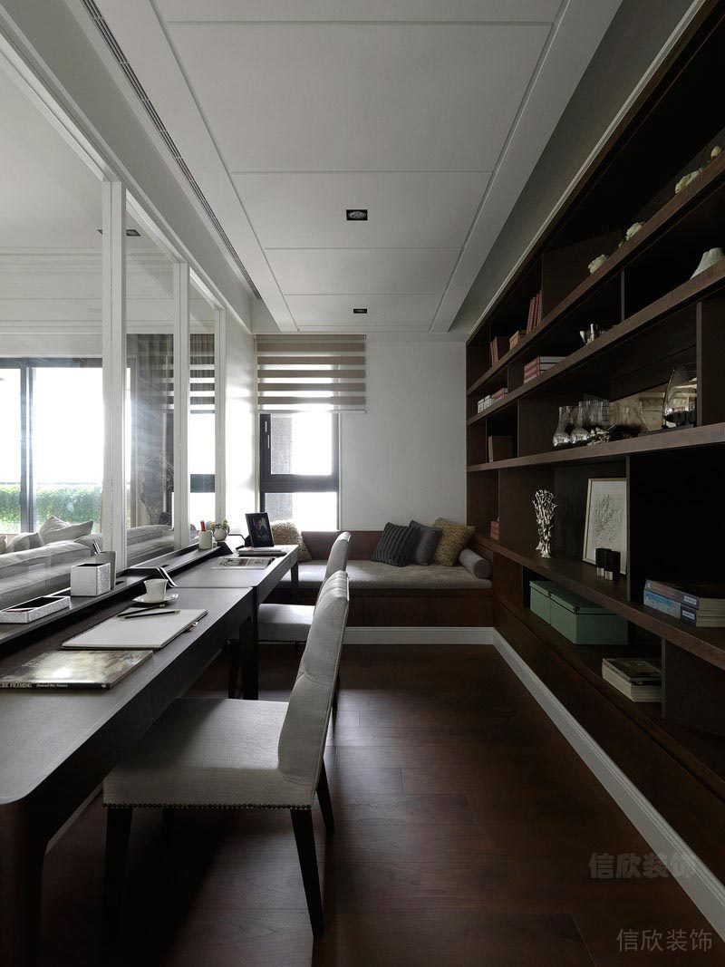 深圳市南山區(qū)匯都名苑小臥室