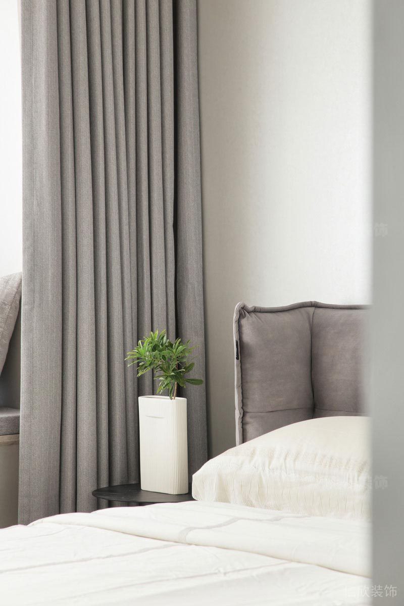 深圳福田區(qū)山語(yǔ)清暉花園主臥