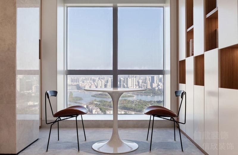 福田創(chuàng)新科技廣場辦公室洽談區(qū)