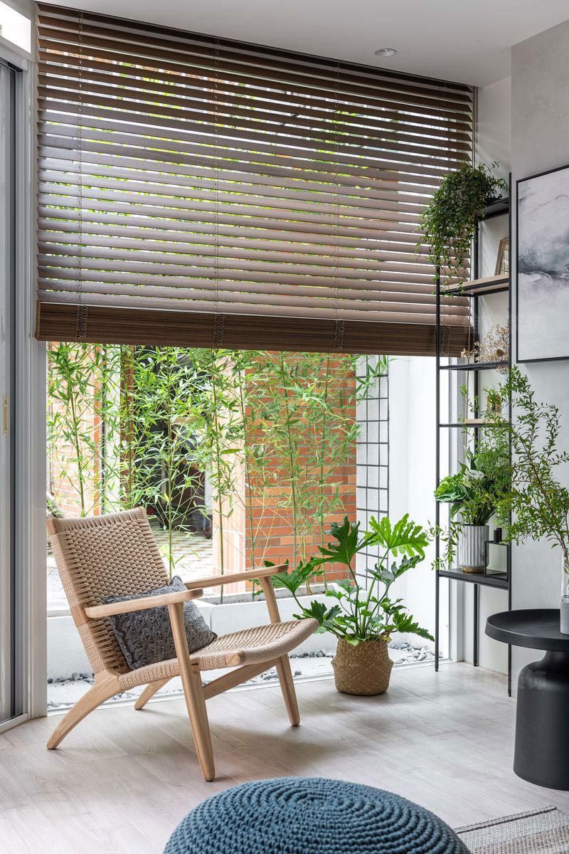 深圳市龍崗區(qū)布吉倚龍華庭陽臺(tái)