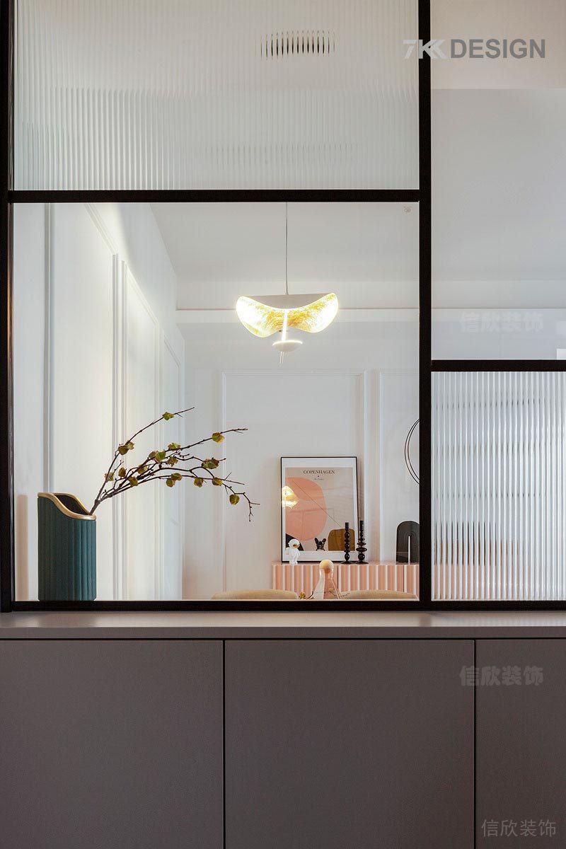 深圳市福田區(qū)新洲富通九曜公館玄關(guān)裝飾