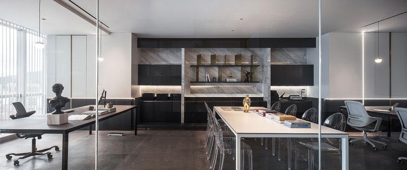 深圳南山現(xiàn)代工業(yè)風(fēng)設(shè)計(jì)公司辦公室裝修公共辦公區(qū)