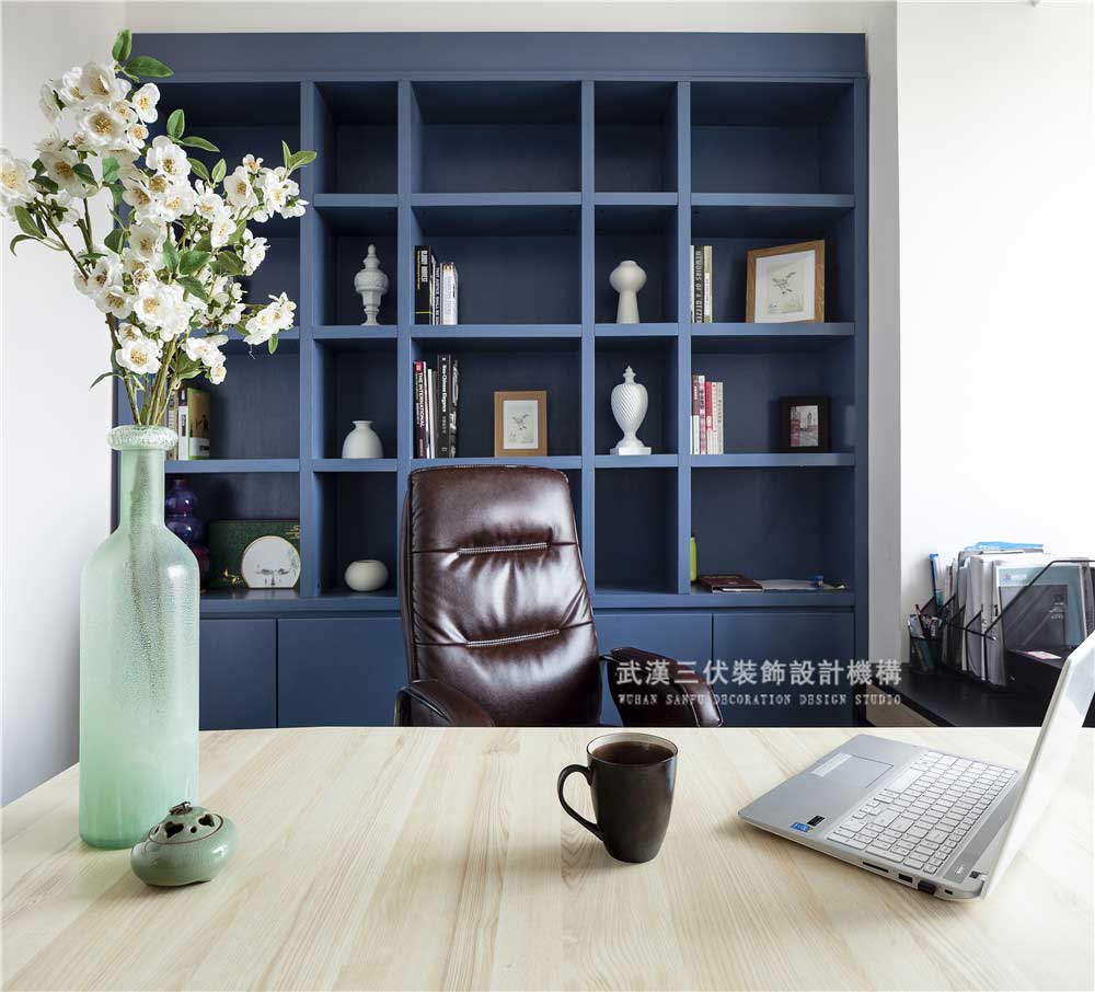 深圳福田200平方工業(yè)風(fēng)辦公室裝修經(jīng)理辦公室 深圳福田200平方工業(yè)風(fēng)辦公室裝修經(jīng)理辦公室