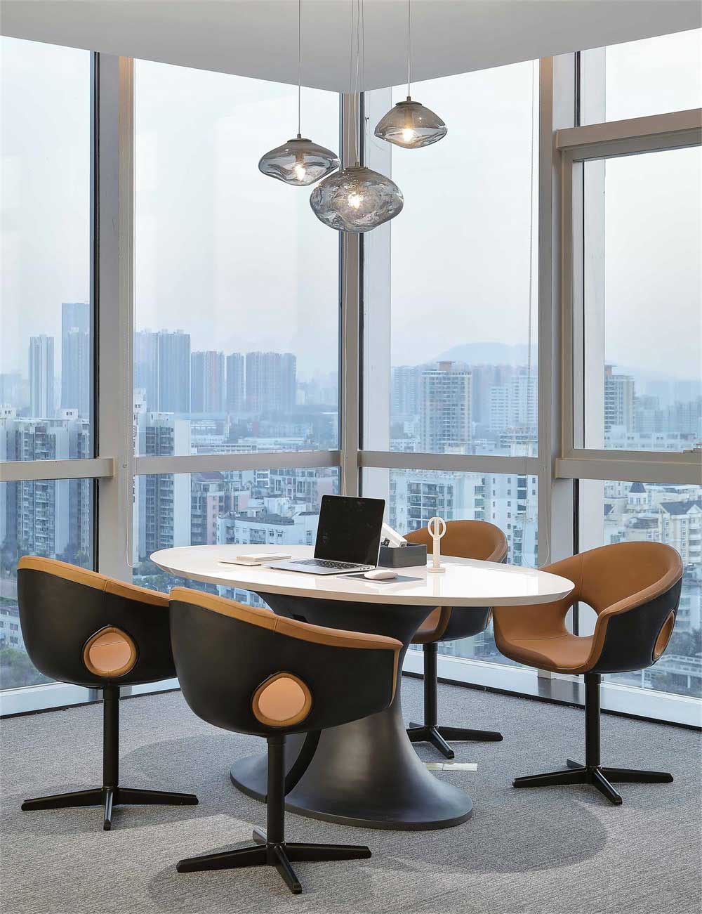 深圳寶安區(qū)現(xiàn)代風格高級辦公室設計裝修-會議區(qū)