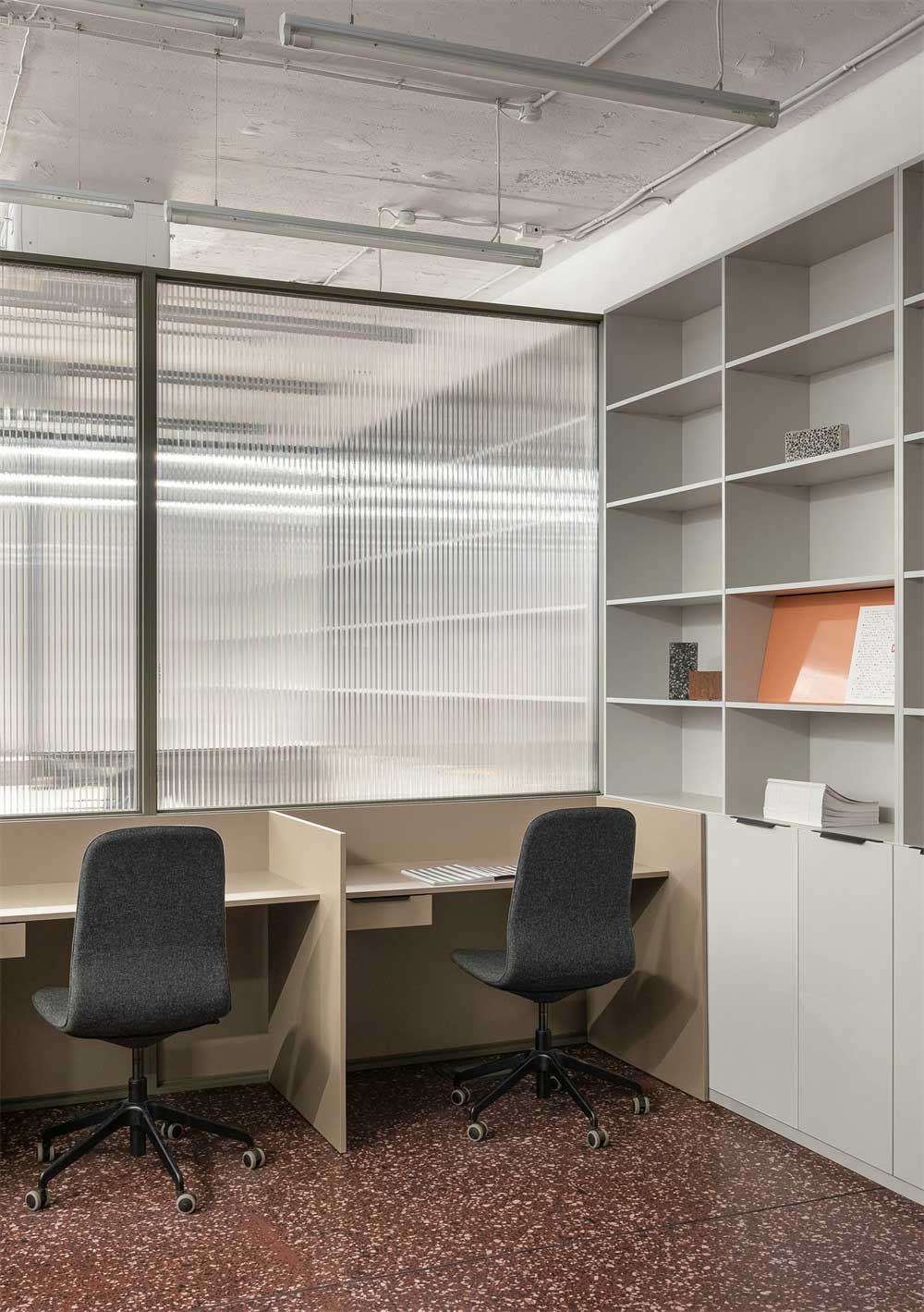 深圳南山區(qū)辦公室設(shè)計(jì)裝修——辦公區(qū)