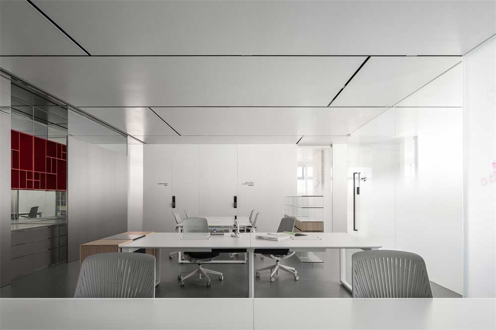 深圳福田800平方現(xiàn)代簡(jiǎn)約風(fēng)格辦公室裝修辦公區(qū)
