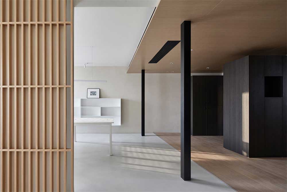 深圳南山500平方極簡(jiǎn)風(fēng)格辦公室裝修辦公區(qū)線條吊燈