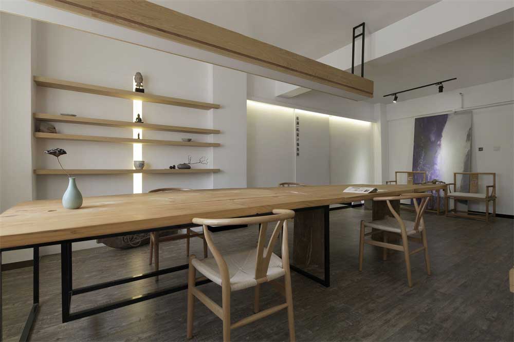 深圳龍華100平方新中式風(fēng)格辦公室裝修辦公區(qū)實(shí)木裝飾層架