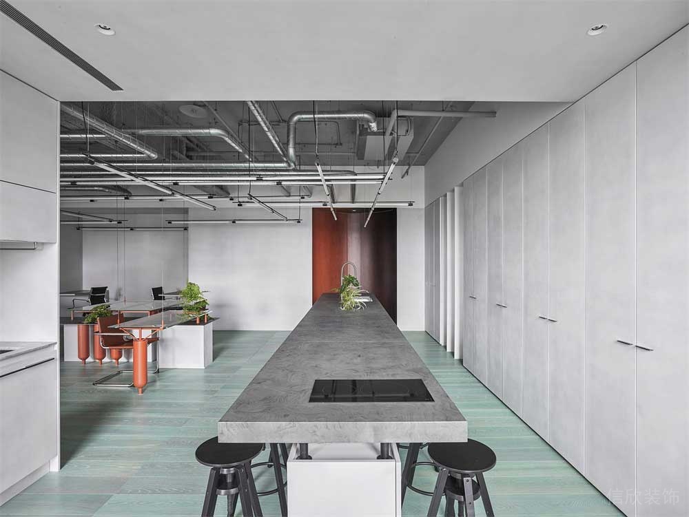 深圳市寶安區(qū)工業(yè)風(fēng)辦公室設(shè)計(jì)裝修水吧臺(tái)