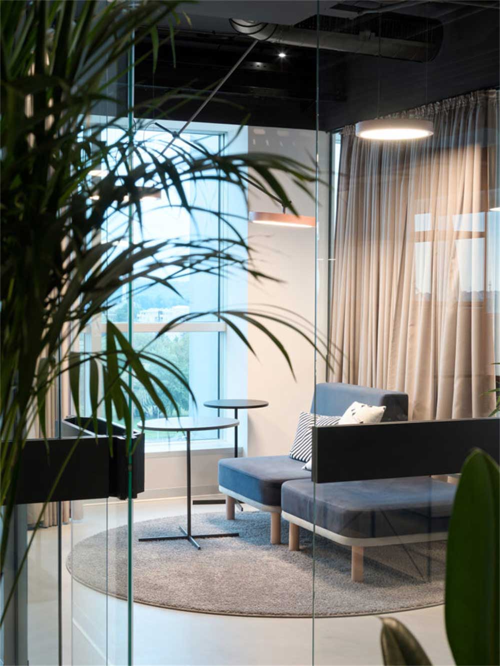 深圳龍華區(qū)辦公室設(shè)計裝修-會議區(qū) 深圳龍華區(qū)辦公室設(shè)計裝修-會議區(qū)