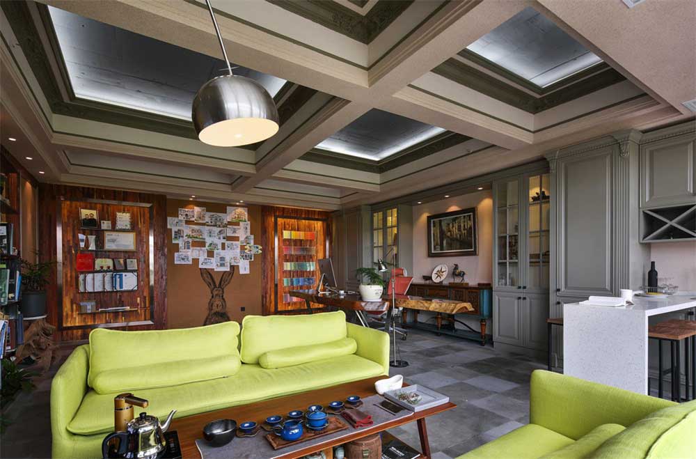 深圳南山香江金融中心工業(yè)風(fēng)辦公室裝修設(shè)計(jì)案例董事長辦公室