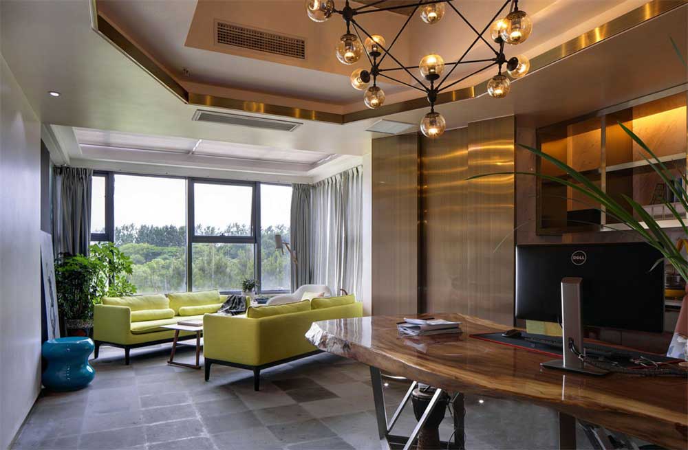 深圳南山香江金融中心工業(yè)風(fēng)辦公室裝修設(shè)計(jì)案例總監(jiān)辦公司