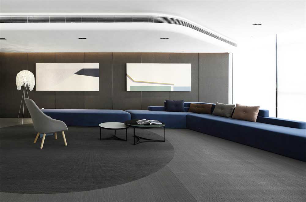 深圳市寶安1000平現(xiàn)代風(fēng)格辦公室裝修設(shè)計(jì)會(huì)客區(qū)