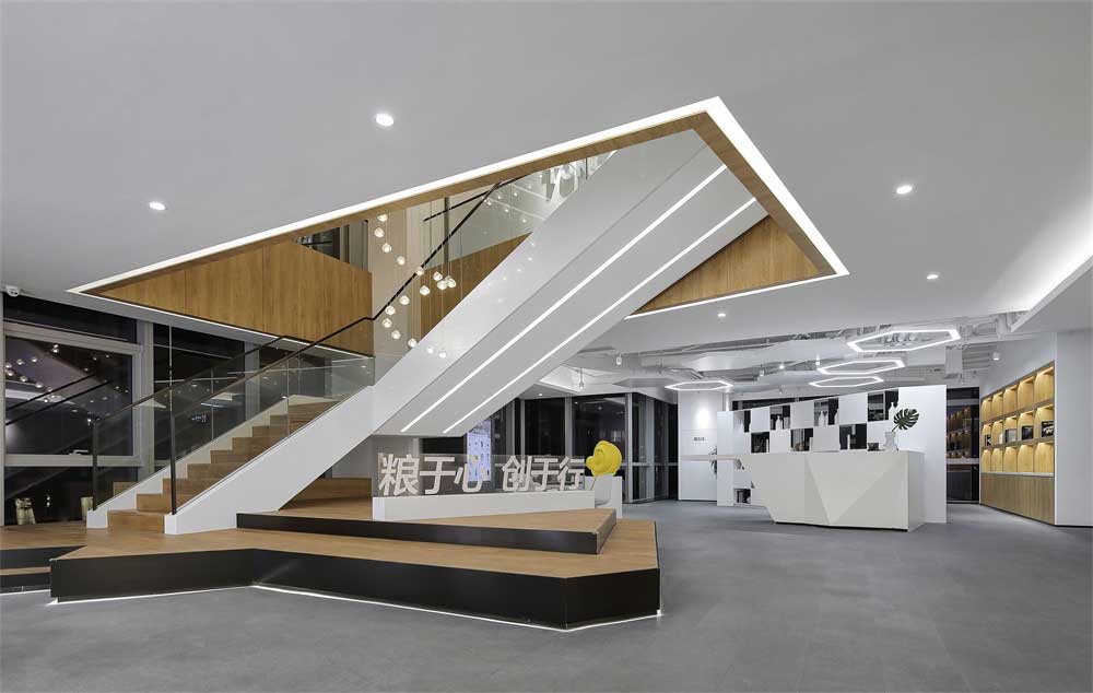 深圳寶安區(qū)現(xiàn)代風格高級辦公室設計裝修-樓梯