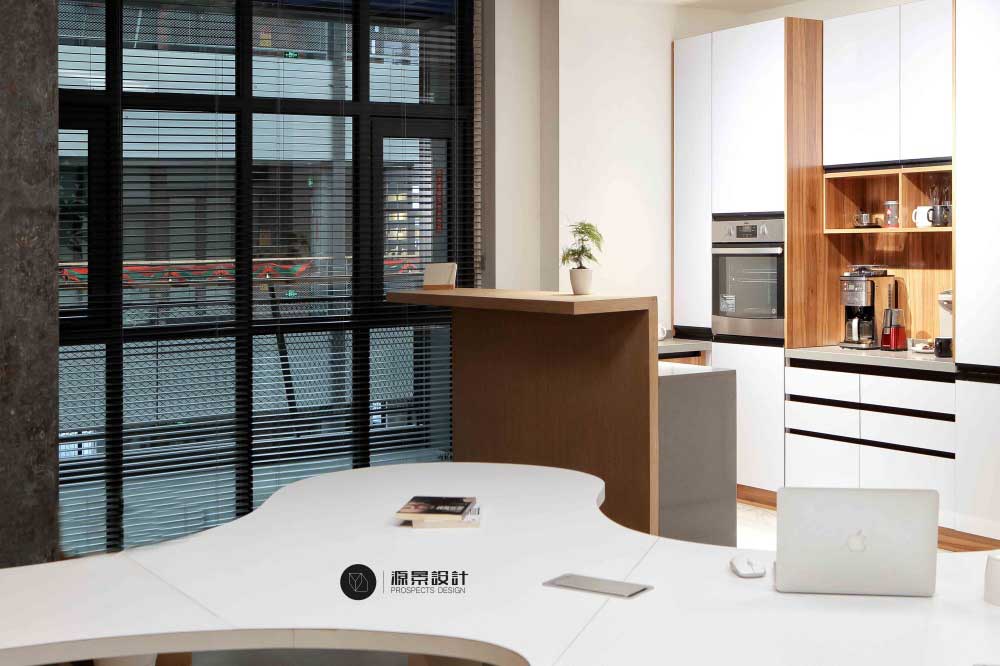 深圳市南山北歐風(fēng)設(shè)計(jì)公司裝修咖啡區(qū)