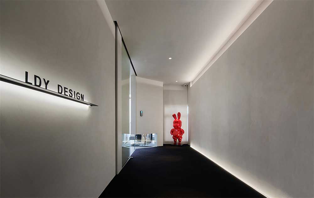 深圳龍崗區(qū)輕奢簡(jiǎn)約辦公室設(shè)計(jì)裝修-前廳過(guò)道