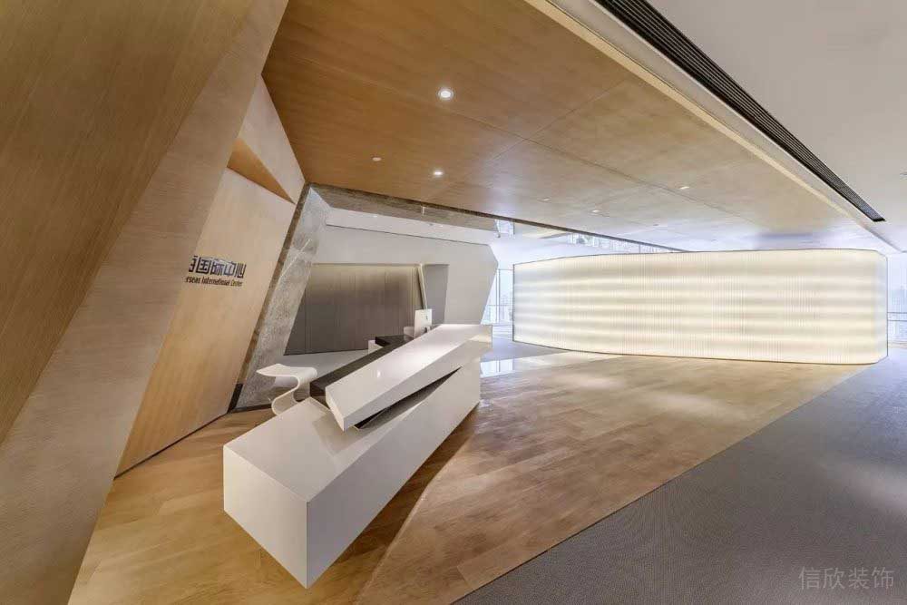 木質辦公室健身房前臺區(qū)簡約風日式裝修效果圖燈飾設計