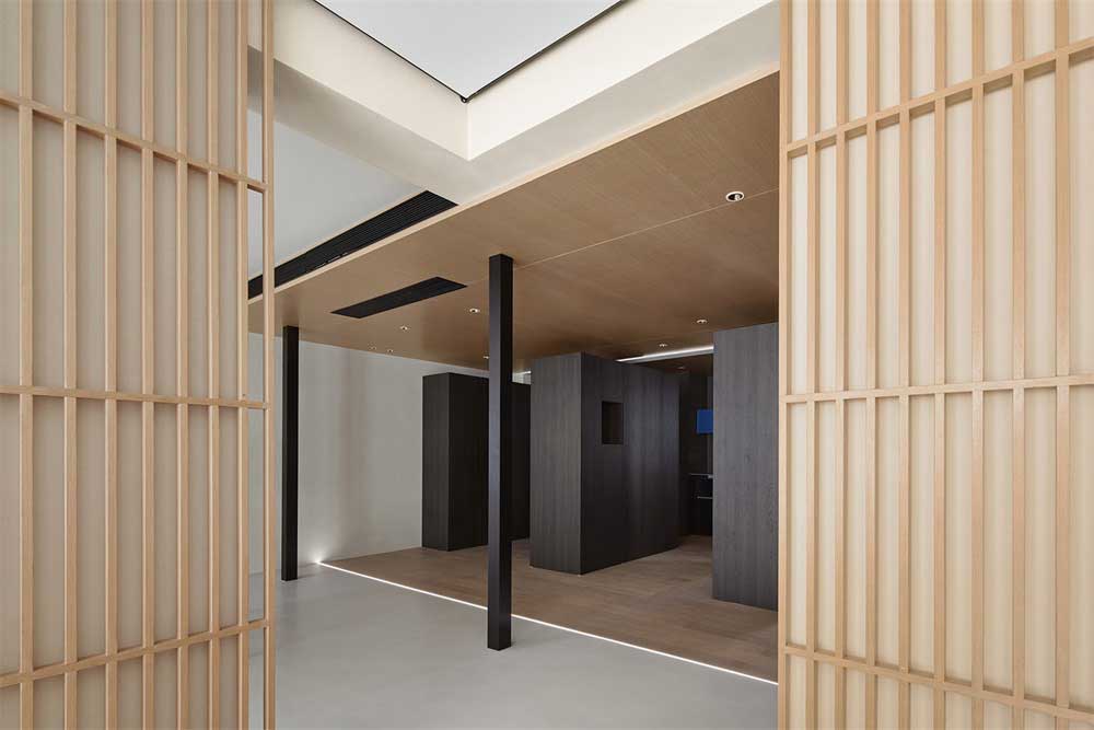 深圳南山500平方極簡(jiǎn)風(fēng)格辦公室裝修入口處