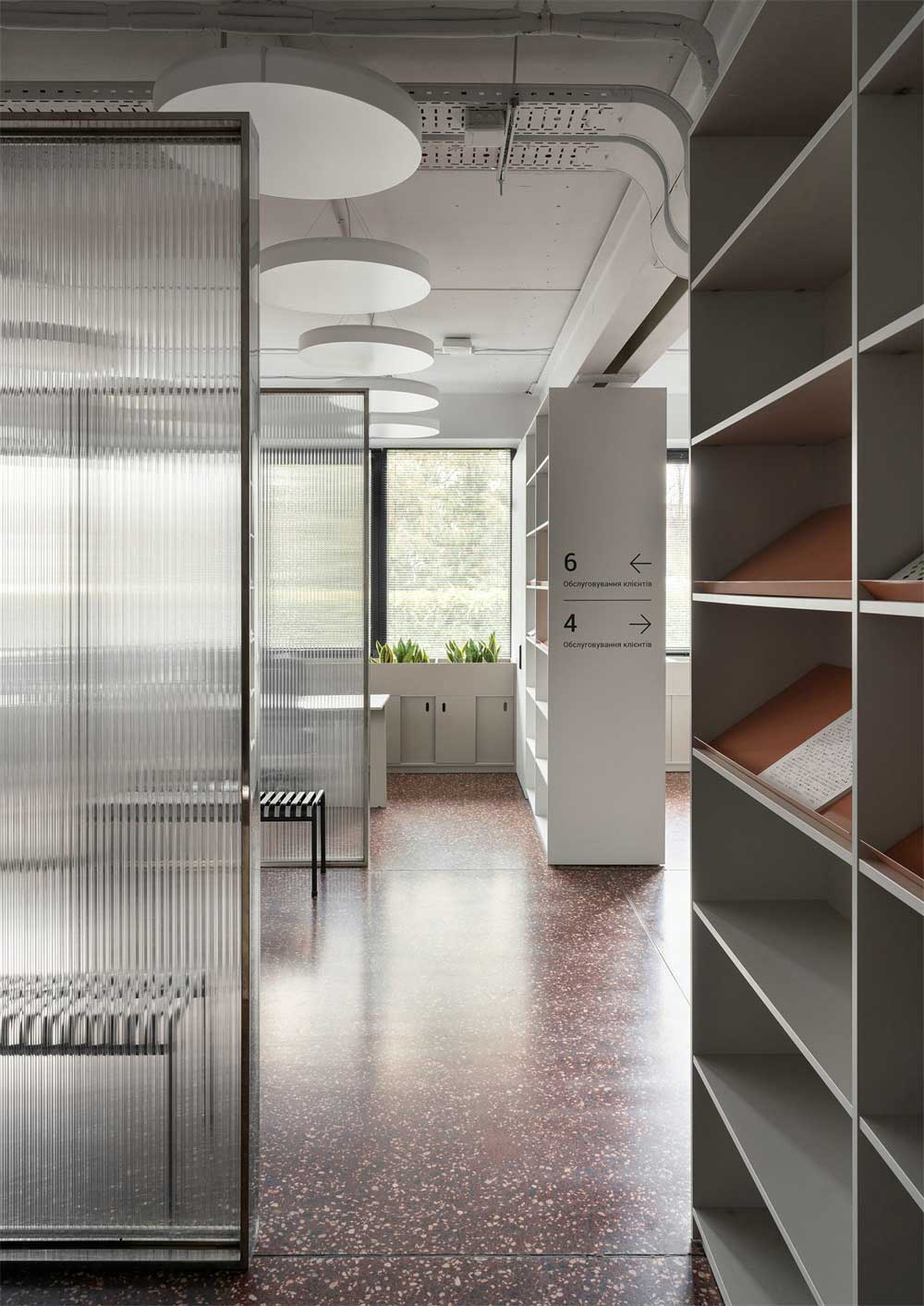 深圳南山區(qū)辦公室設(shè)計(jì)裝修——辦公區(qū)