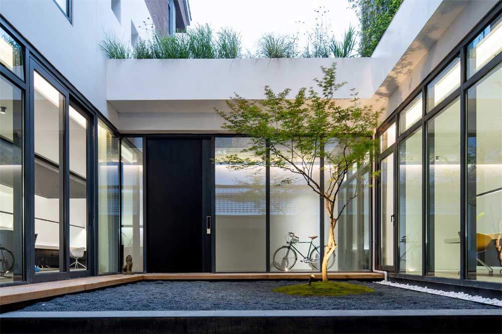 深圳市寶安區(qū)辦公室設(shè)計裝修中庭區(qū) 深圳市寶安區(qū)辦公室設(shè)計裝修中庭區(qū)