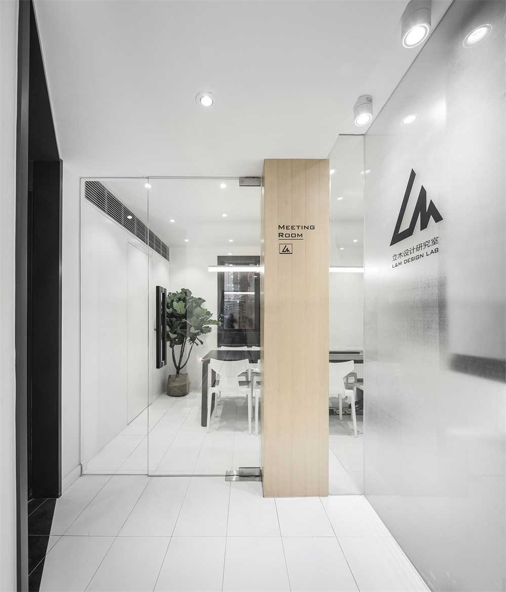 深圳南山設(shè)計(jì)工作室裝修門廳