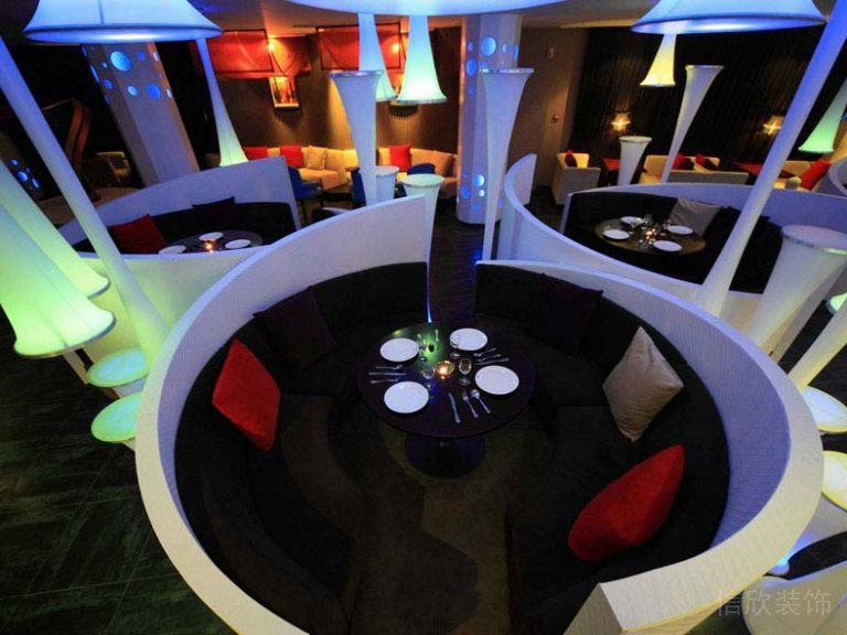 環(huán)形酒館休憩會所裝修設(shè)計(jì)圓形沙發(fā)裝修效果圖