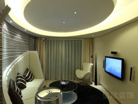 白色皮革沙發(fā)觀影區(qū)環(huán)形機(jī)構(gòu)設(shè)計(jì)休息區(qū)