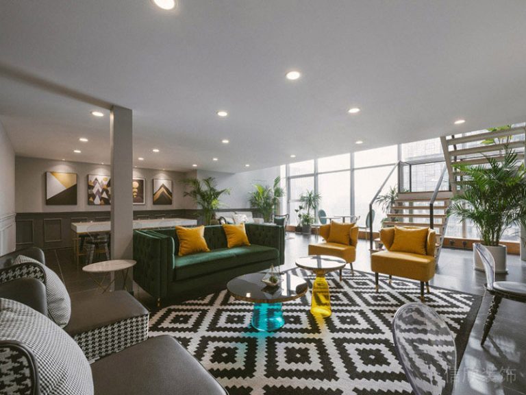 復(fù)式皮質(zhì)沙發(fā)護(hù)墻板效果圖設(shè)計