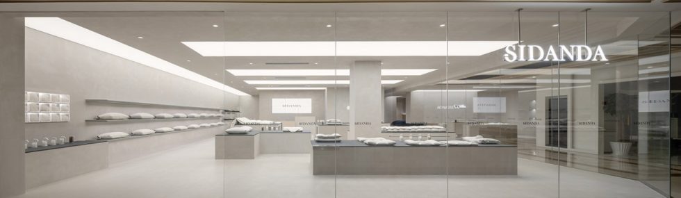 深圳市龍崗區(qū)中心城現(xiàn)代風(fēng)科技枕專(zhuān)賣(mài)店裝修門(mén)廳