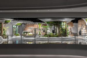 深圳市龍華區(qū)大浪原木風(fēng)生態(tài)智庫(kù)服裝店裝修設(shè)計(jì)外立面