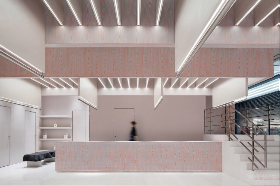 深圳市福田區(qū)八卦嶺現(xiàn)代風(fēng)服裝店粉色系概念店裝修前臺(tái)