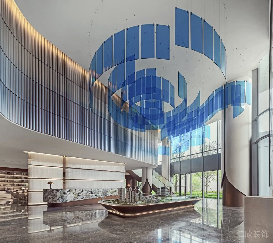 環(huán)形天花創(chuàng)意設計亞克力藍色板材售樓處微景觀設計澳洲高端灰色地板瓷磚效果圖