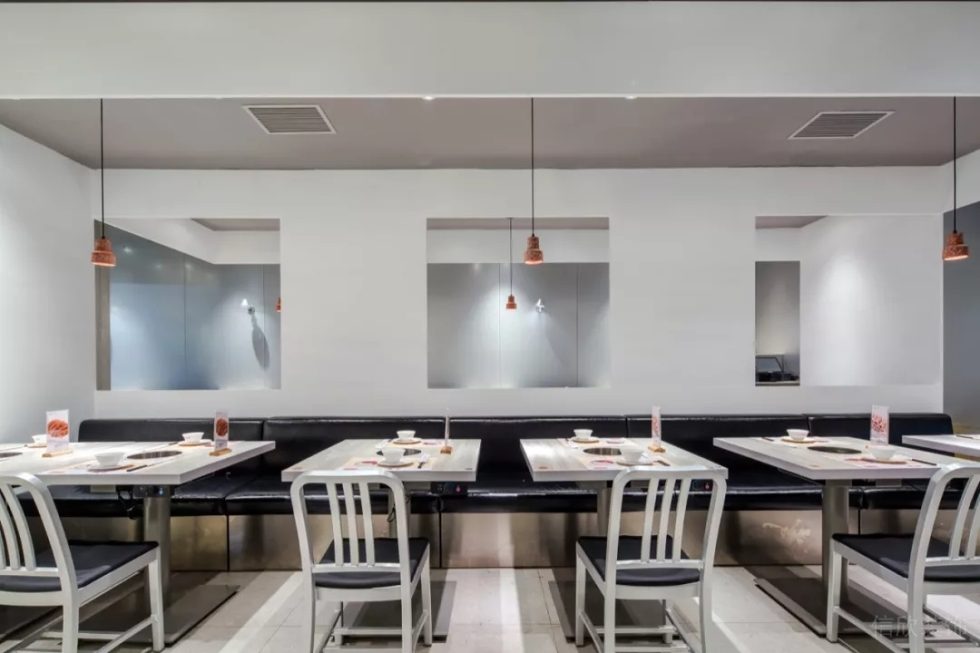 深圳龍崗金地龍城中央現(xiàn)代簡約風格火鍋店裝修案例餐椅 深圳龍崗金地龍城中央現(xiàn)代簡約風格火鍋店裝修案例餐椅