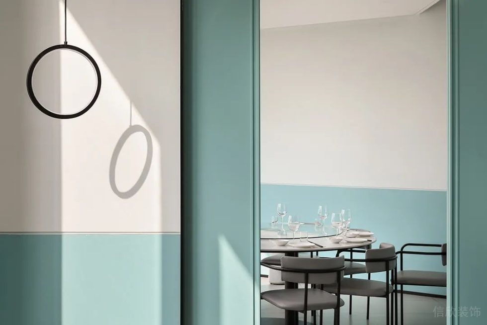 深圳羅湖東門鴻展中心城極簡(jiǎn)風(fēng)格川菜館裝修案例包廂