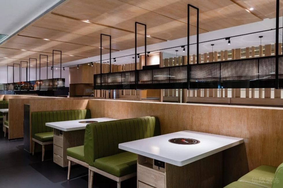 深圳坪山怡瑞達(dá)云秀府簡約北歐風(fēng)火鍋店裝修案例白色人造石餐桌