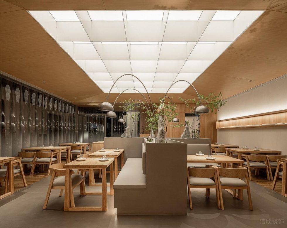 深圳龍崗陽光廣場現(xiàn)代中式風格私房菜餐廳裝修案例天花