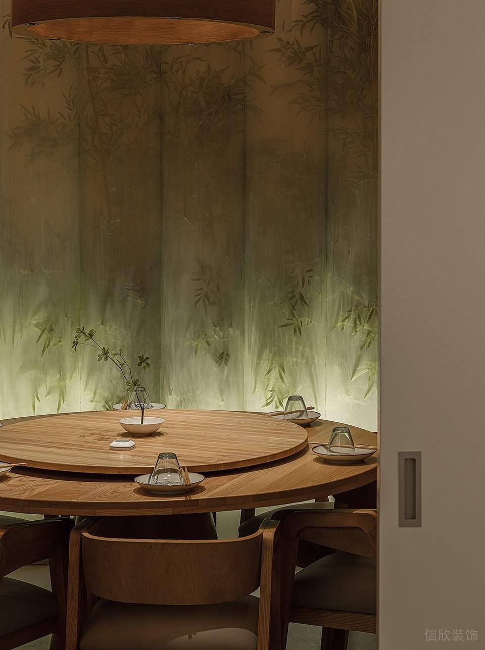 深圳龍崗陽光廣場現(xiàn)代中式風格私房菜餐廳裝修案例包間