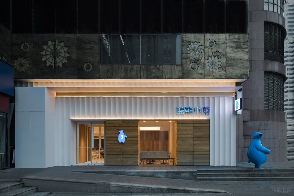 深圳南山香年廣場(chǎng)簡(jiǎn)約風(fēng)格自選快餐店裝修案例外立面門頭形象