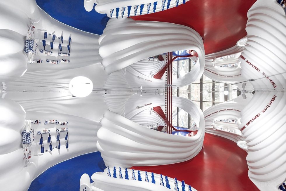 深圳市寶安區(qū)福永大白兔全球首家旗艦店裝修設(shè)計大廳