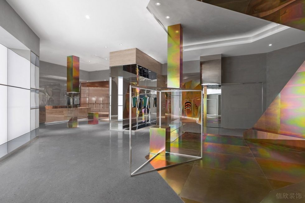 深圳市龍崗區(qū)龍崗中心城x Select 服裝店買手店裝修設(shè)計(jì)三角形不銹鋼鐵藝架 深圳市龍崗區(qū)龍崗中心城x Select 服裝店買手店裝修設(shè)計(jì)三角形不銹鋼鐵藝架