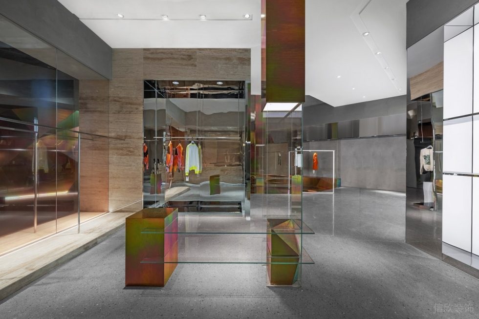 深圳市龍崗區(qū)龍崗中心城x Select 服裝店買手店裝修設(shè)計(jì)灰色瓷磚地面 深圳市龍崗區(qū)龍崗中心城x Select 服裝店買手店裝修設(shè)計(jì)灰色瓷磚地面