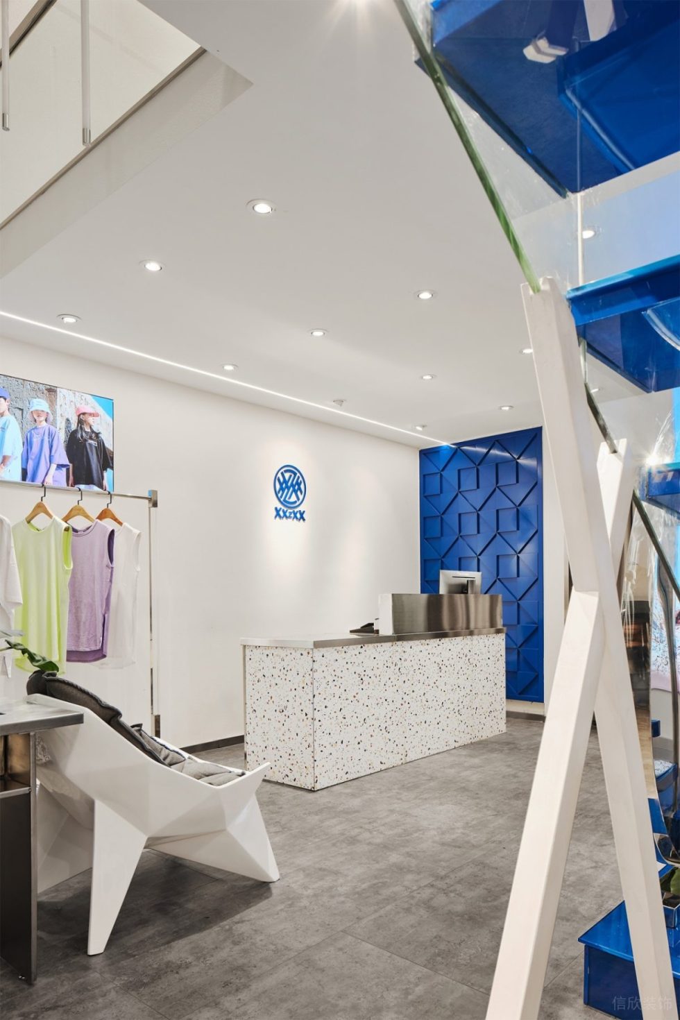 深圳市龍華區(qū)大浪潮牌店裝修設(shè)計(jì)水磨石前臺(tái) 深圳市龍華區(qū)大浪潮牌店裝修設(shè)計(jì)水磨石前臺(tái)