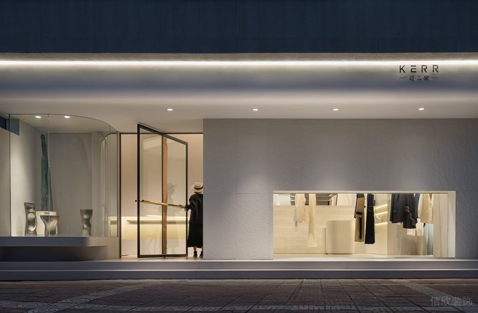 深圳市南山區(qū)華僑城現(xiàn)代風 Kerr 可兒家服裝店裝修設計門廳