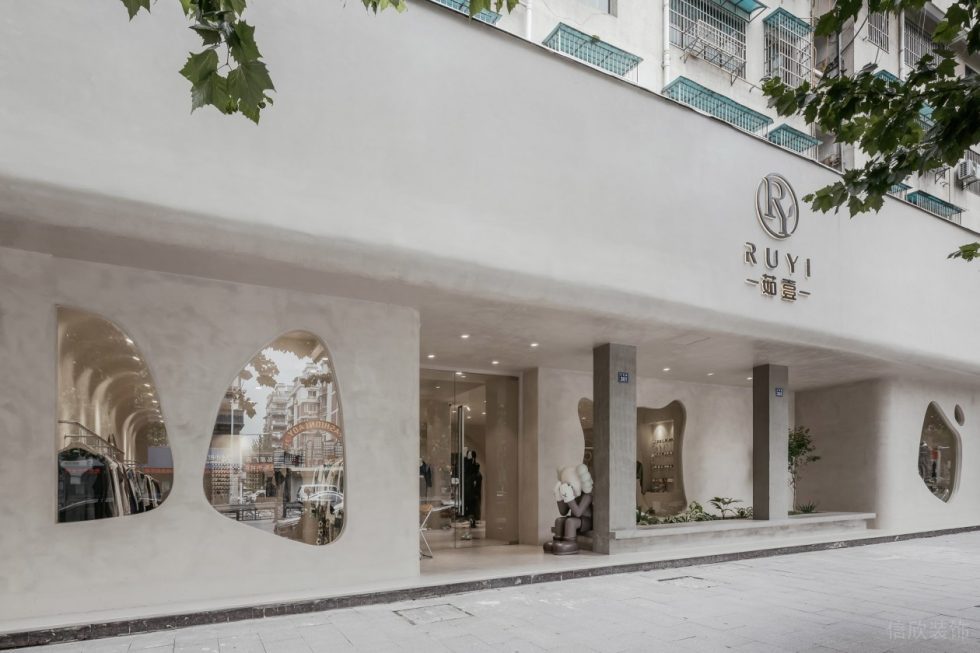 深圳市南山區(qū)前海現(xiàn)代風(fēng)女裝店裝修設(shè)計(jì)門面二