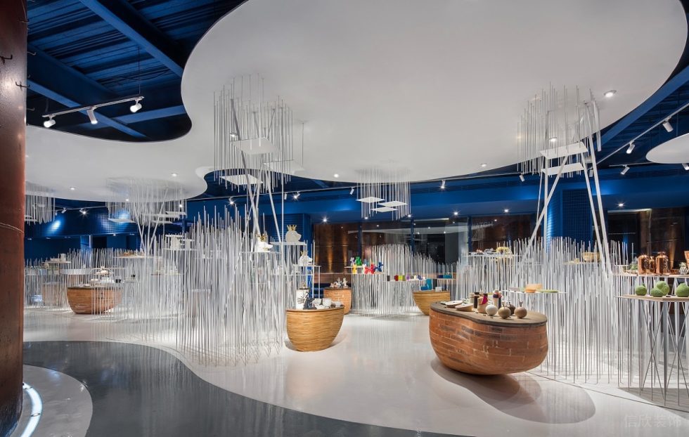 深圳市南山中心城現(xiàn)代風(fēng)“老廠房”751時(shí)尚買手店裝修設(shè)計(jì)大廳 