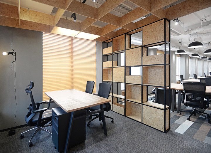 深圳寶安稻興環(huán)球科創(chuàng)中心900平方米現(xiàn)代工業(yè)風(fēng)辦公室裝修案例高管辦公區(qū)